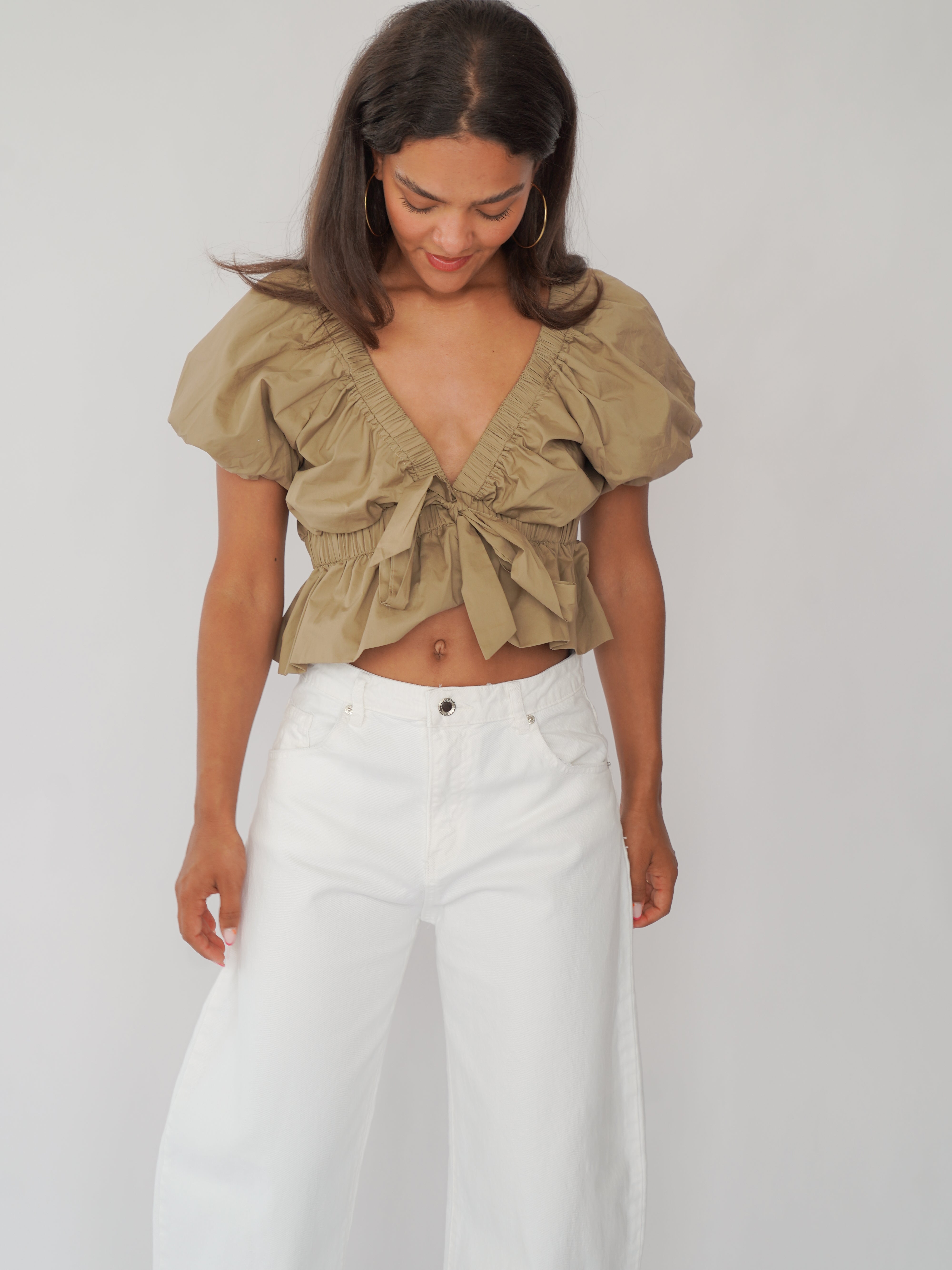 Yara top