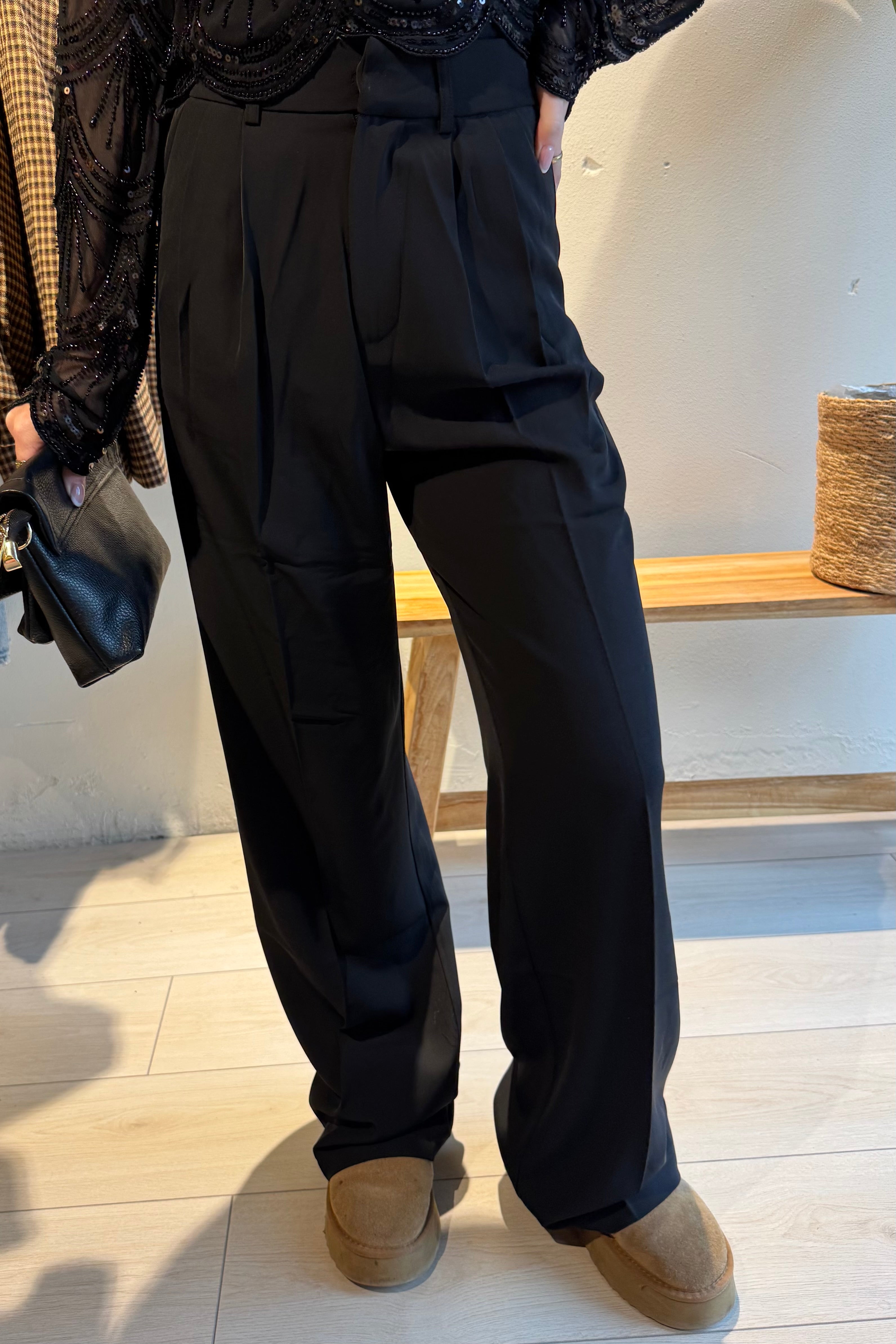 Lorissa Hose schwarz