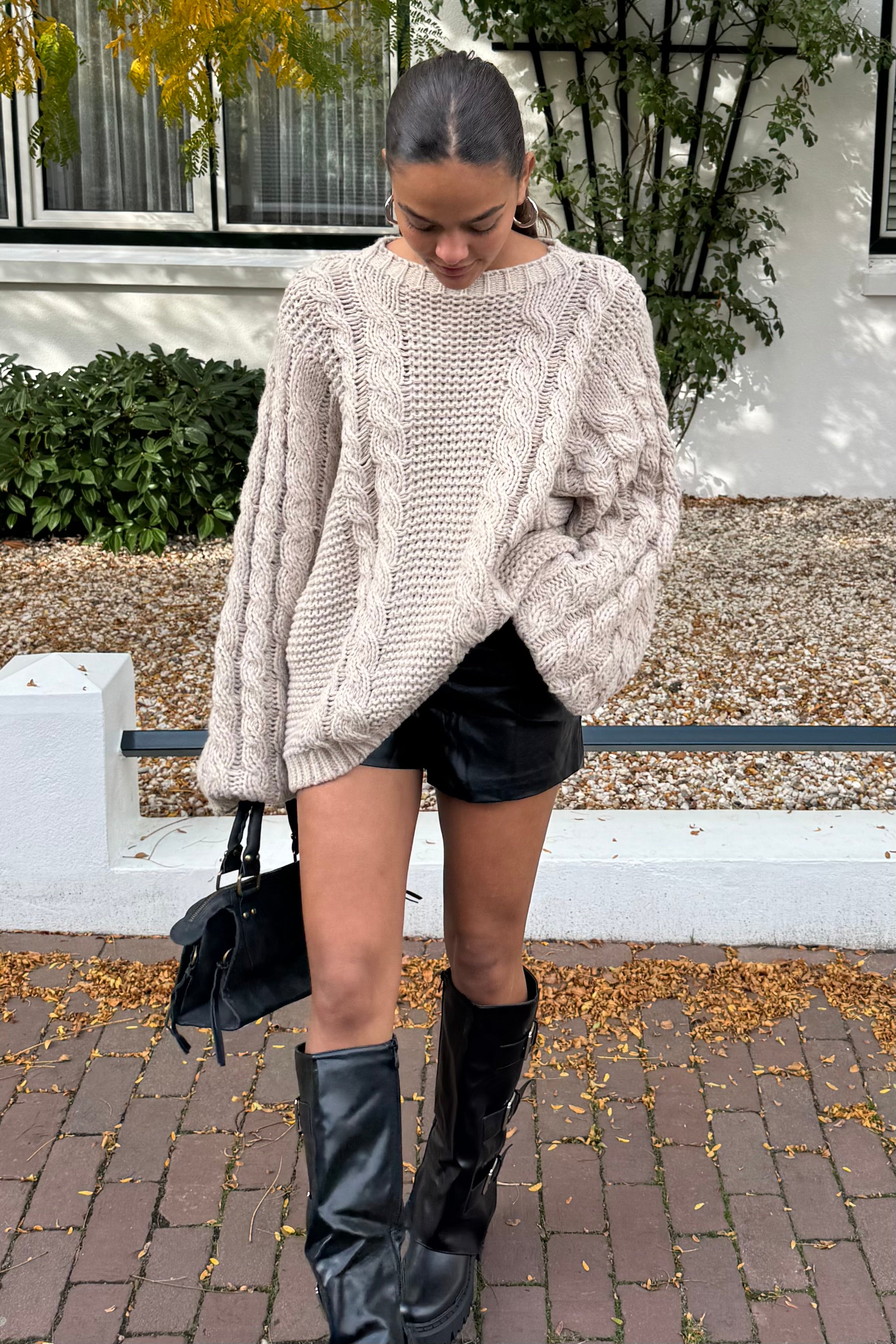 Lola kurz schwarz