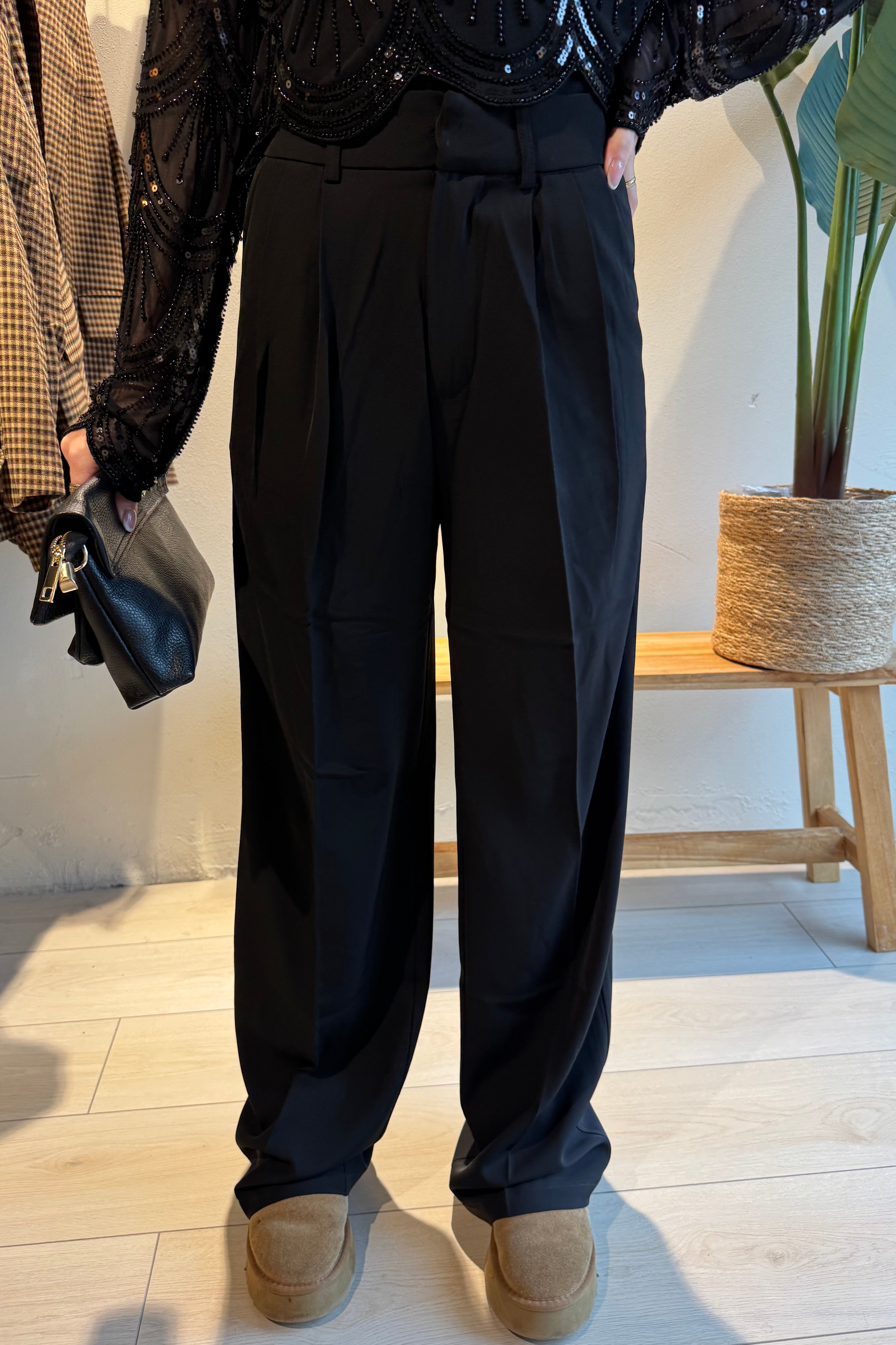 Lorissa Hose schwarz