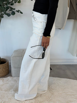 Lyra jeans – witte damesjeans, zijaanzicht