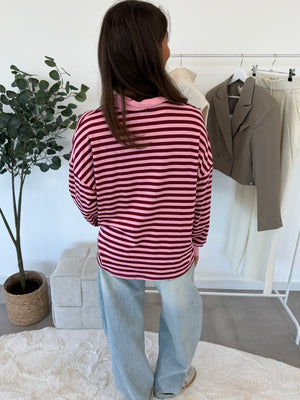 Sorella longsleeve – roze met rode strepen en leuk kraagje, achterzijde